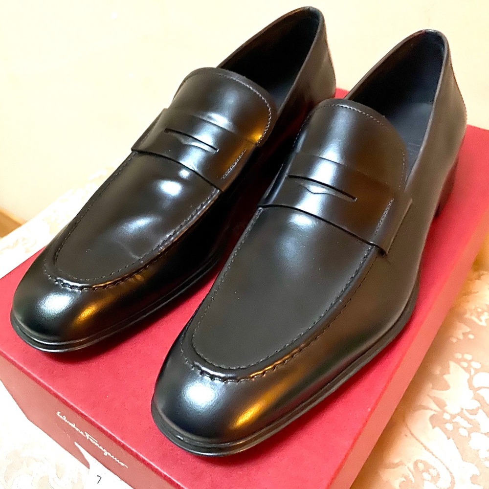 Men’s Ferragamo Penny Loafers Size 7D